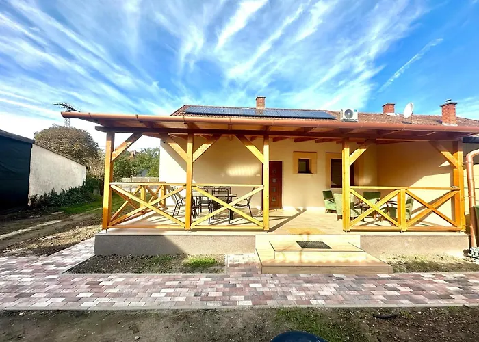 Marosmenti Vendeghaz Apartament *